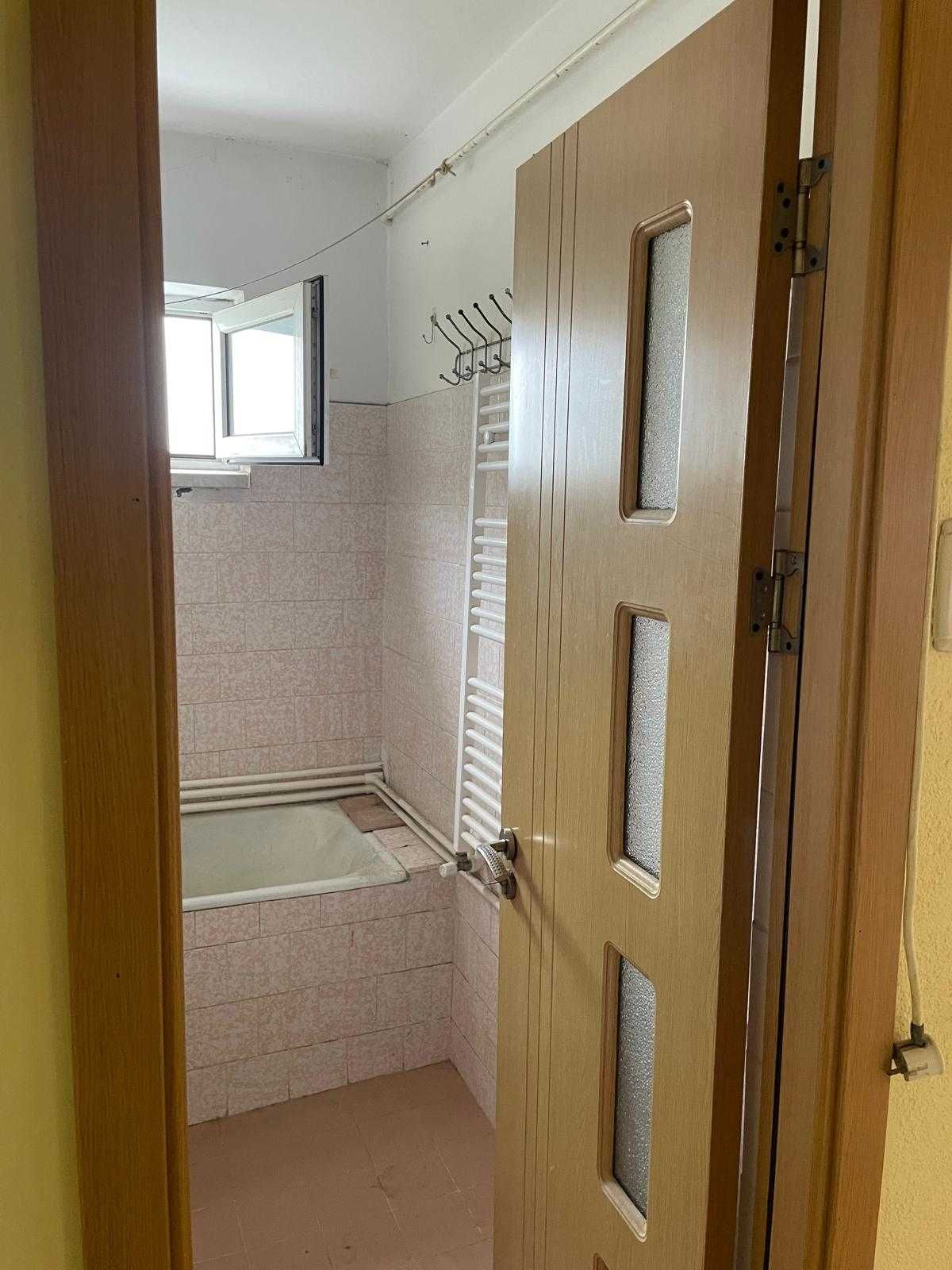 Apartament 3 camere in Mangalia, confort 1, decomandat