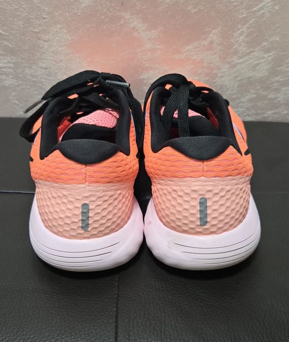 Маратонки Nike 39