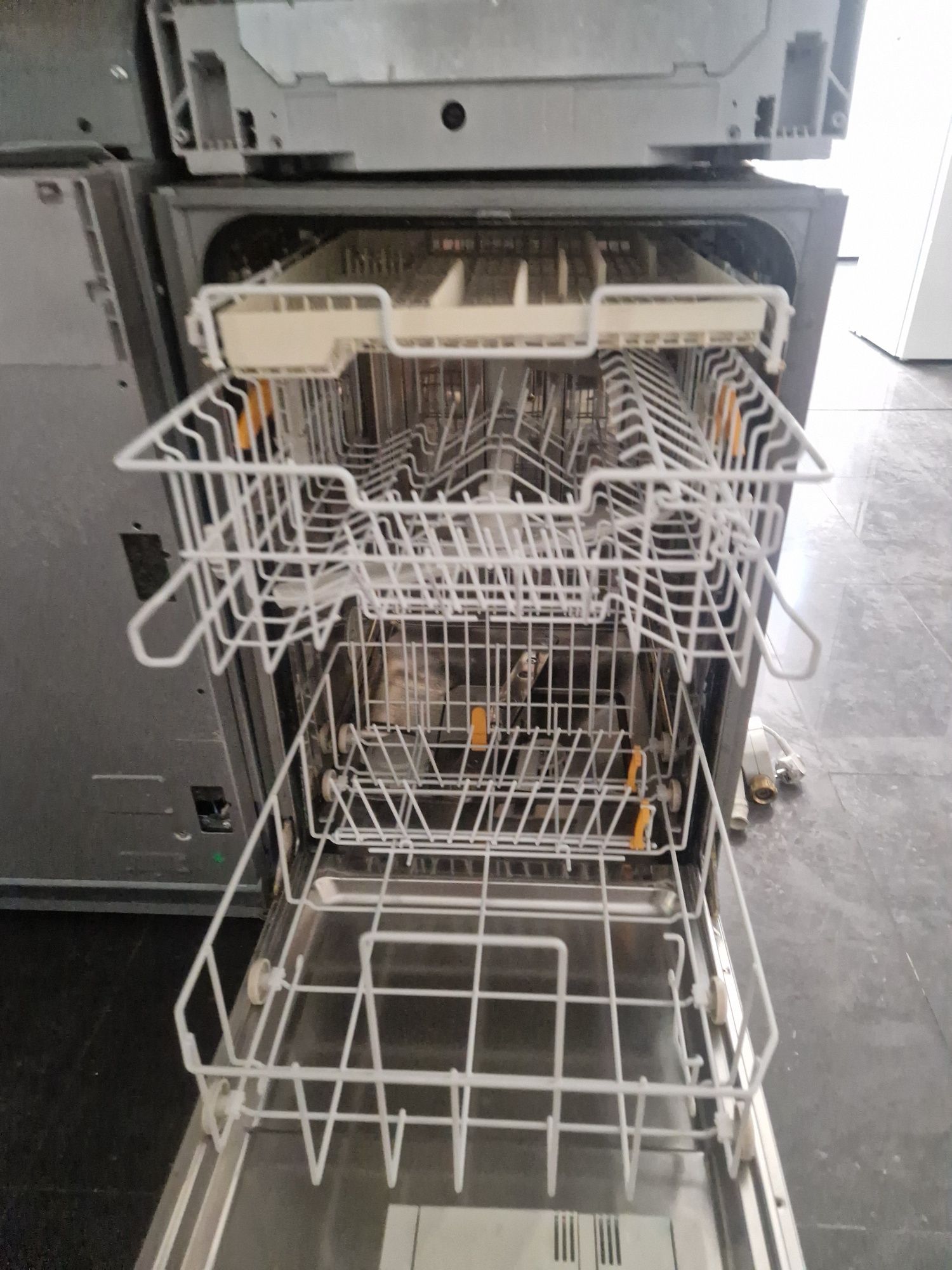 Съдомиялна за вграждане Miele 45 см А++