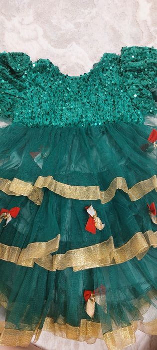 Продам платье ёлочки