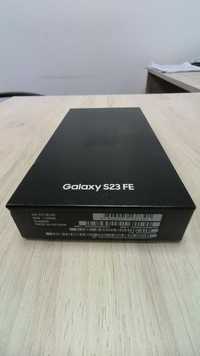 Vand Samsung Galaxy S23 FE 128 GB, sigilat + husa cu inel noua