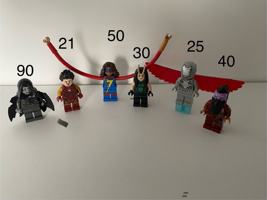 Figurine Lego Marvel si Ninjago