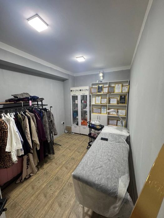 Аренда под офис Пустая 15м2 150$ 2 этаж 3 минут от метро Шахристон