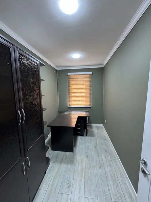 Сдается офис метро БИЙ, Максим горький Сайрам, отличная проходимость!