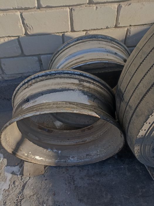 Продам диски КамАЗ безкамерка под клин