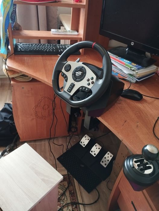 Игровой руль Dexp Whelman pro gt. В хорошем состоянии.