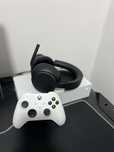Vand Xbox Series S + Casti Xbox