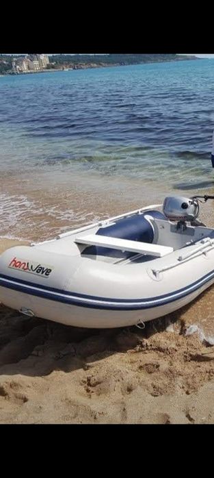 Хонда с алуминиево дъно 2.60м и двигател хонда 2.3 конски сили.