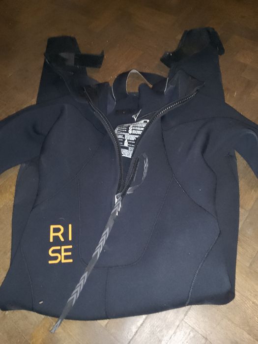 Неопрен 5мм, боти, ръкавици.