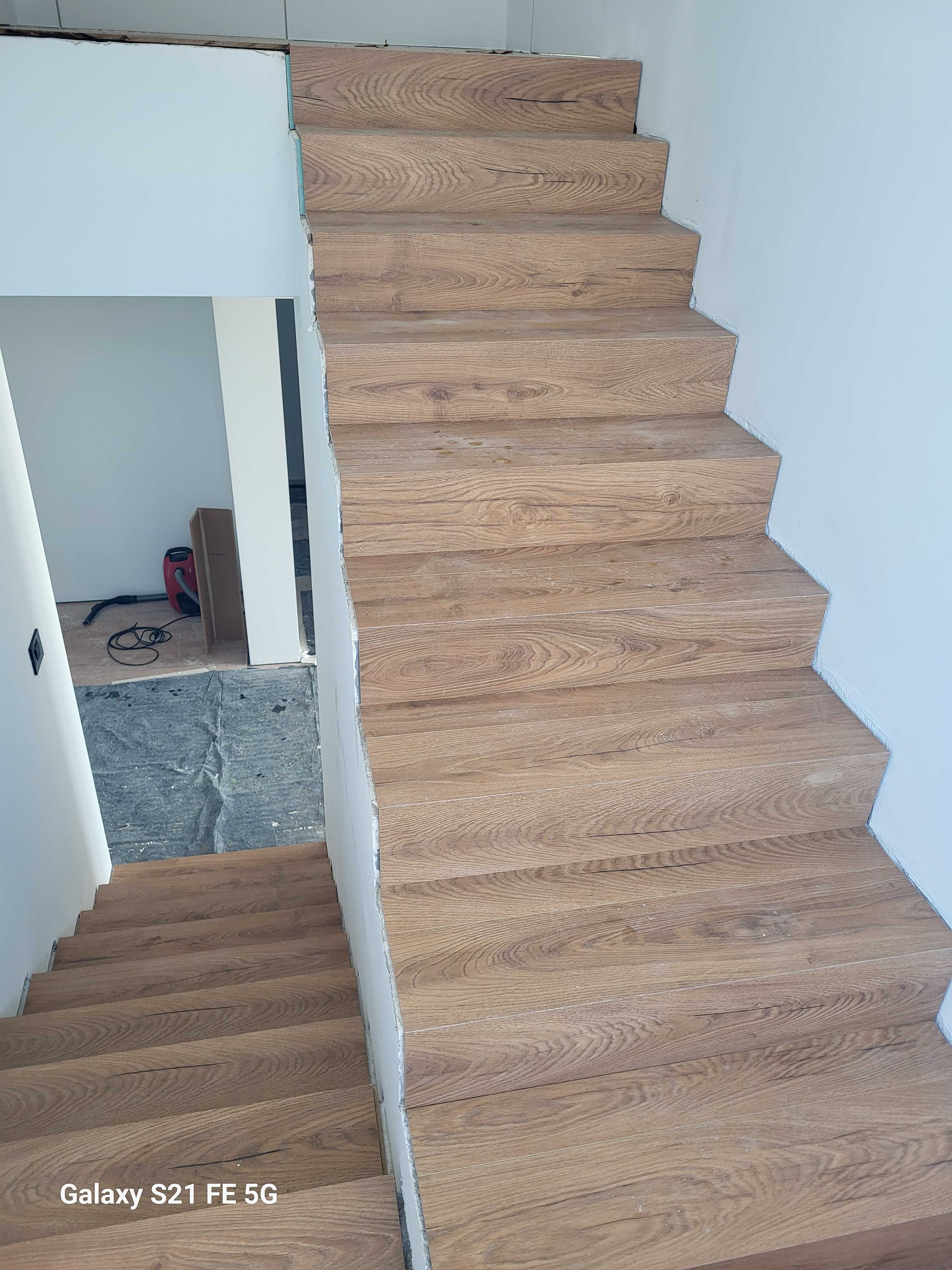 Placari scari cu stejar,fag stratificat,parchet laminat