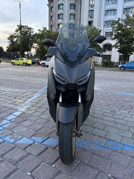 Yamaha x max 300 tech max