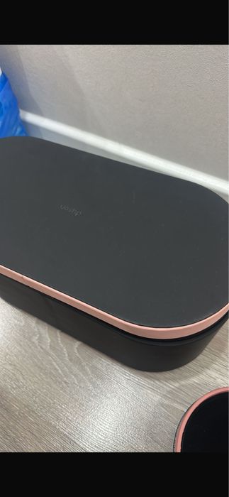 Dyson airstrait and airwrap