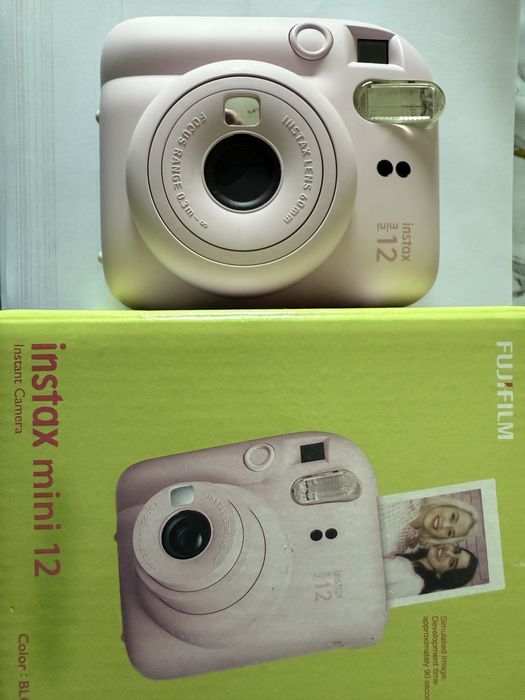 Продается INSTAX MINI 12