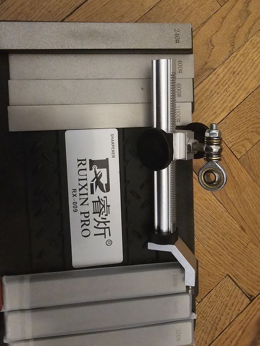 Продавам точилка за ножове