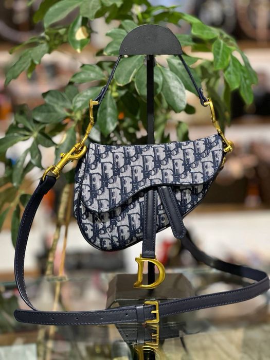 Geanta Dior noua !!! Dimensiuni 20/14 !!!