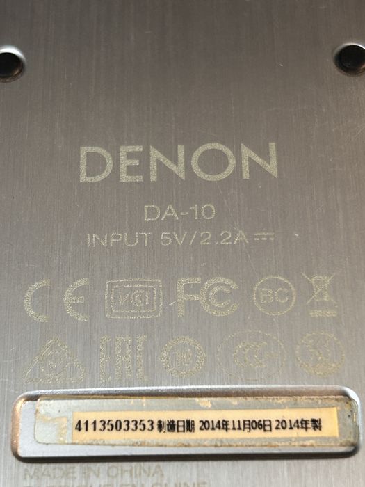 Denon DA-10 DAC staționar și portabil