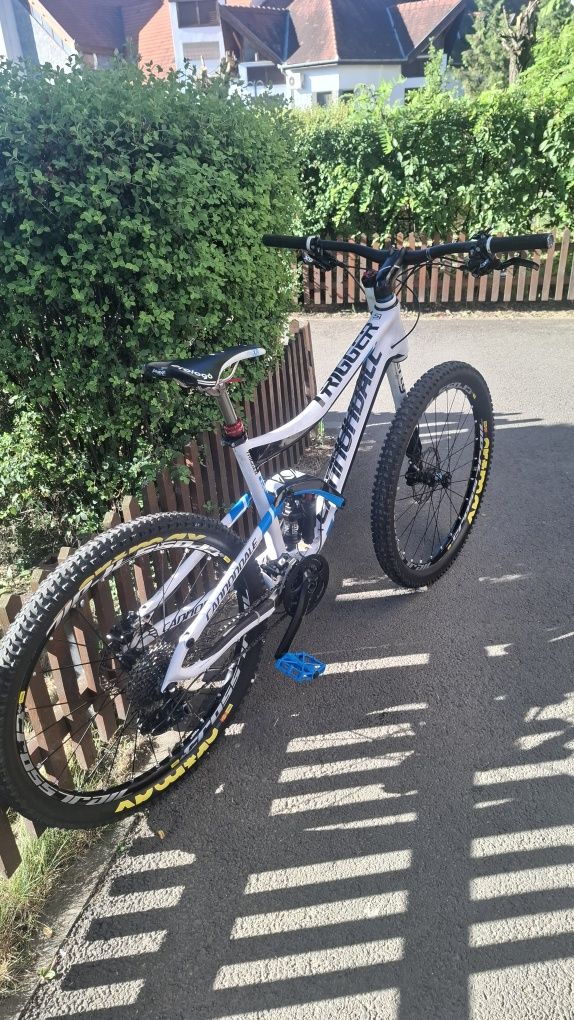 Bicicletă XC cannondale scalpel carbon