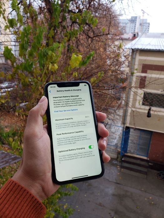 Iphone 11 sotiladi xotira 128g