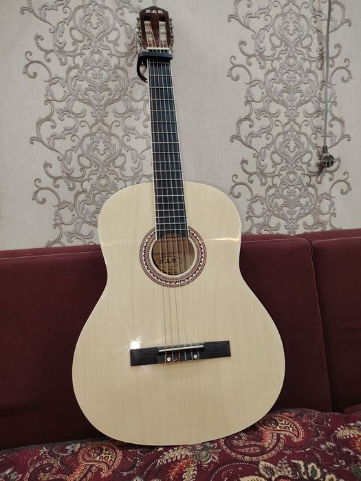 Гитара классическая