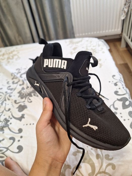 Vând papucii de Copii Puma