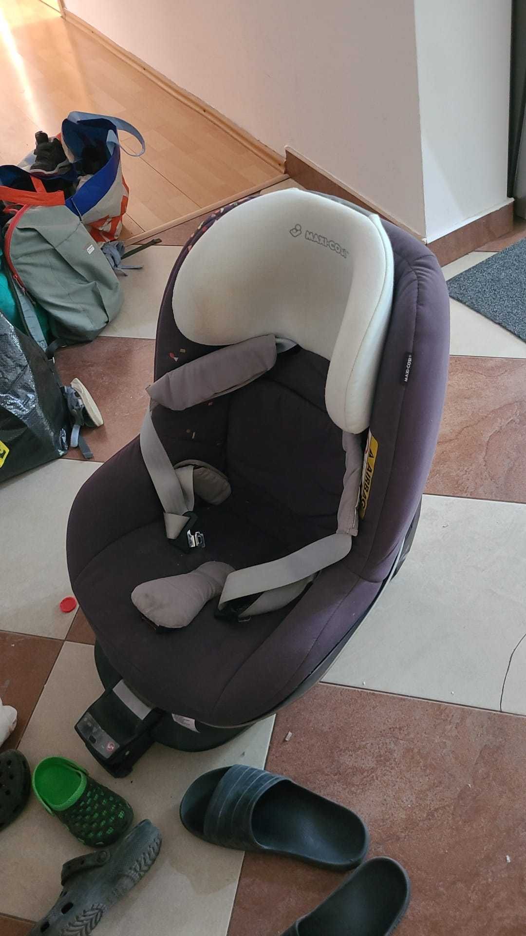 Scaun de copii Maxi-cosi cu baza isofix