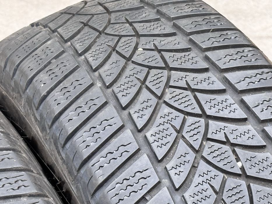 205/60/R16 Goodiyear UltraGrip 4бр зимни dot5018 Run Flat
