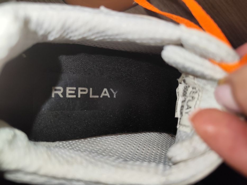 Adidași replay 37
