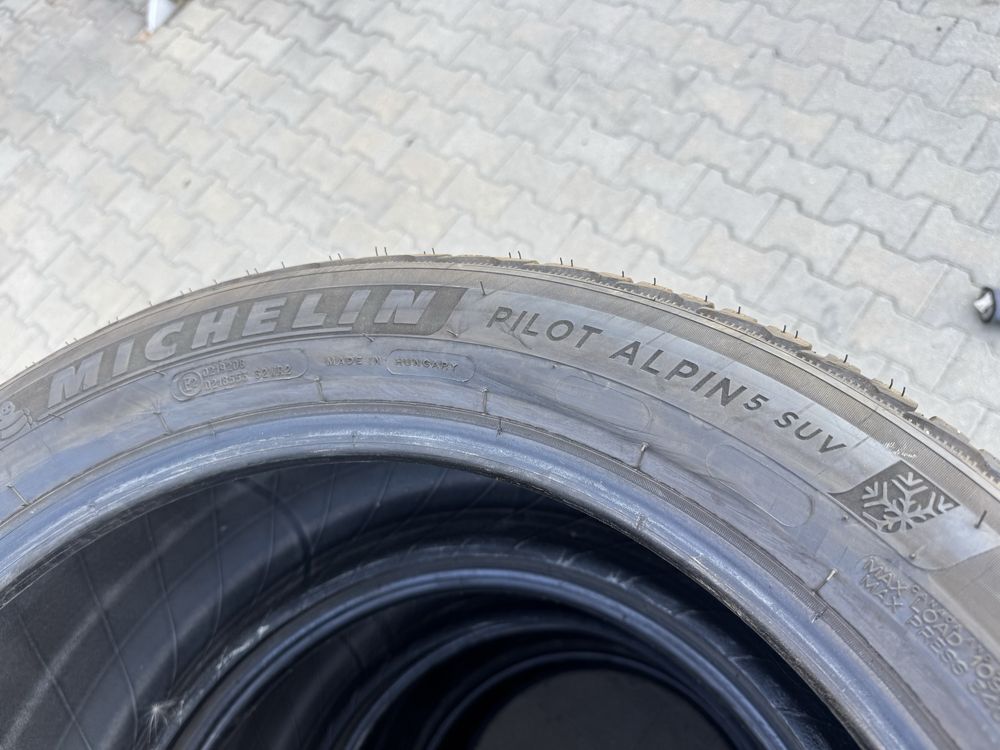4бр Почти Нови Зимни Гуми MICHELIN 295/40/21