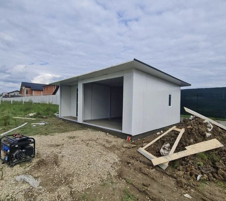 Vand ori ce are nevoie clientului