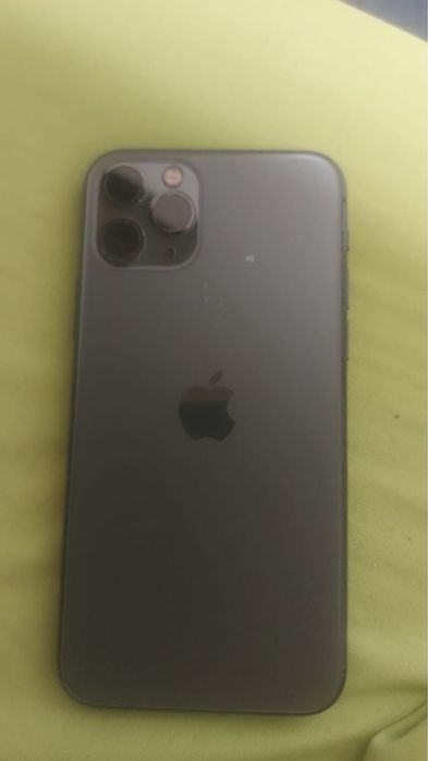 Обеняю айфон 11 про