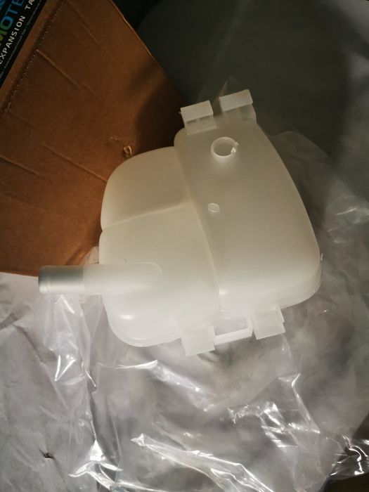 НОВО! Казанче Антифириз АСТРА Г разширителен съд капачка Опел течност