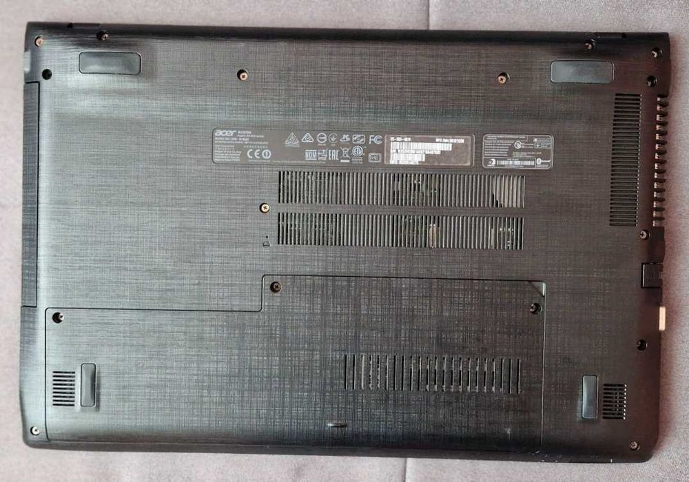 Laptop Acer 4gb ddr4 ssd m2 win 10 si counter strike 1.6