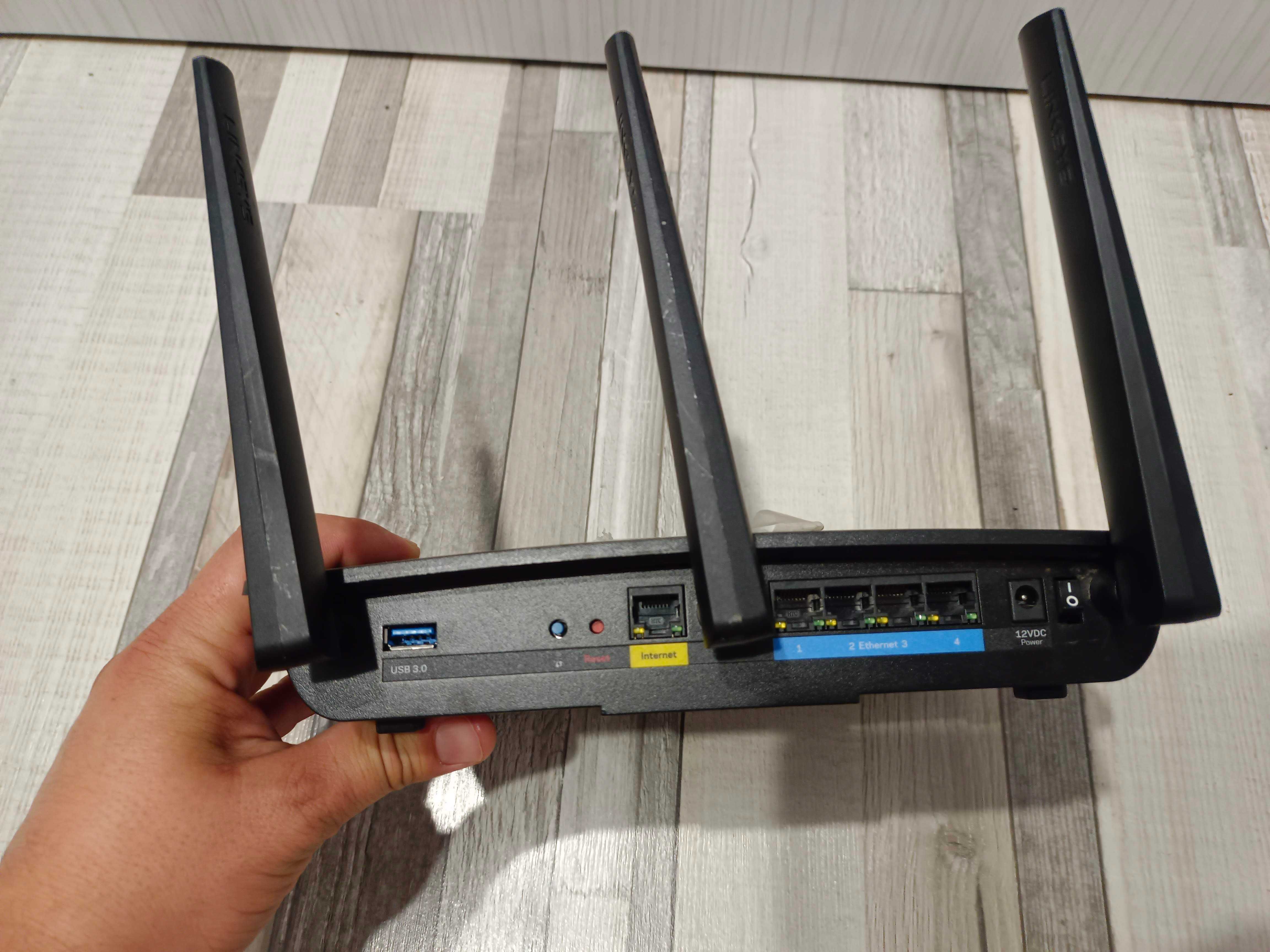 Router Wireless Gigabit LINKSYS EA7300  AC1750 MU-MIMO Gigabit Wi-Fi