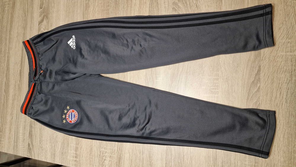 Долнище Adidas Bayern Munich