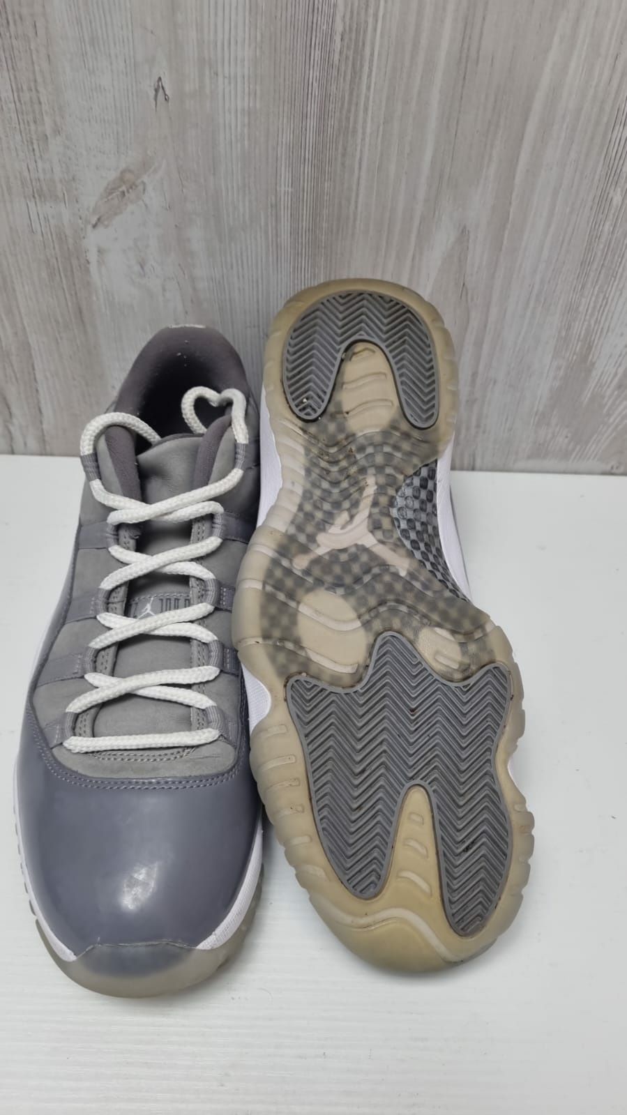 Nike Air Jordan 11 Retro Low Cement Grey marime 44.5