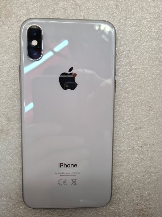 iPhone XS 64gb Перфектен външен вид.