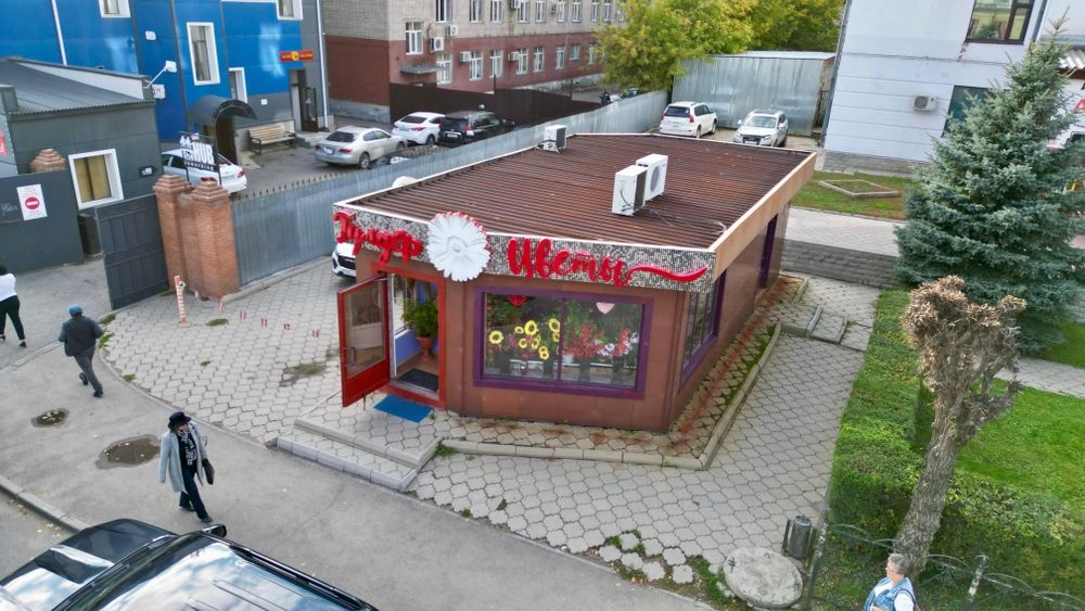 Продаётся многофункциональный комплекс Пассаж