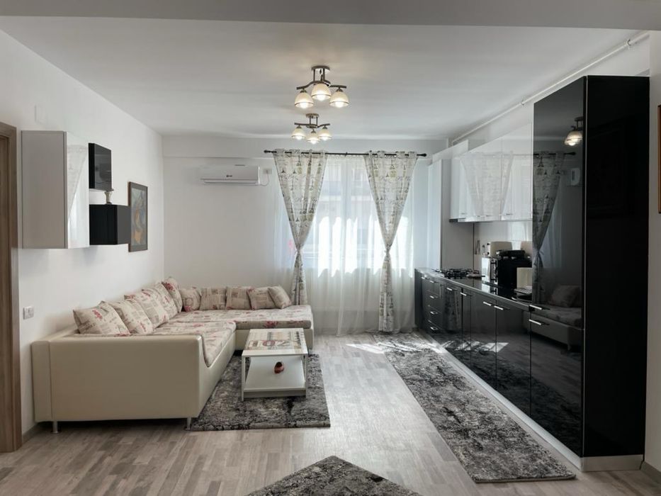 Inchiriez pe termen lung, 2 ap., cu 2 camere, in Mamaia Nord, Navodari