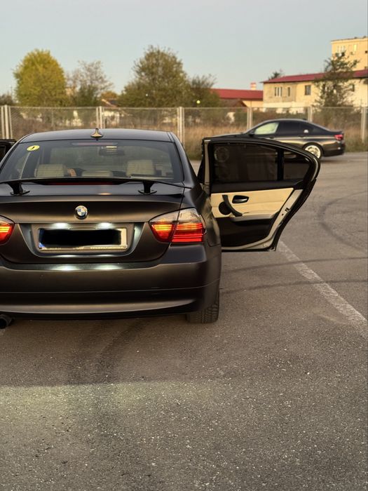 Bmw e90 2008 2.0 disel 177 cai