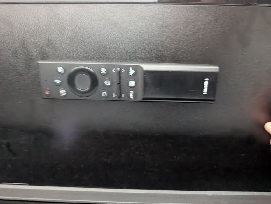 Televizor Samsung 4k ecran spart