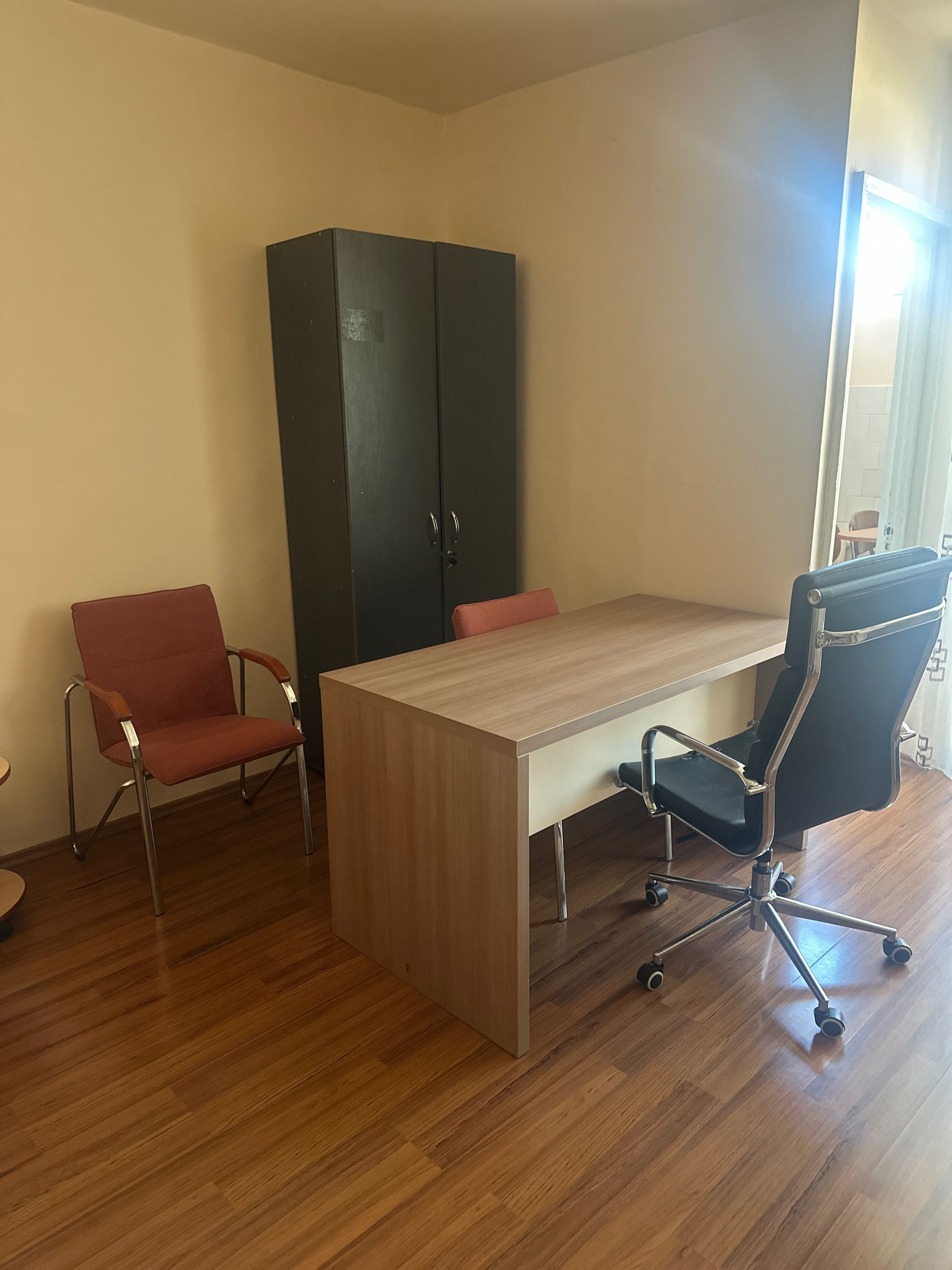 Închiriez garsonieră pe strada Aurel Suciu, cartierul Gheorgheni