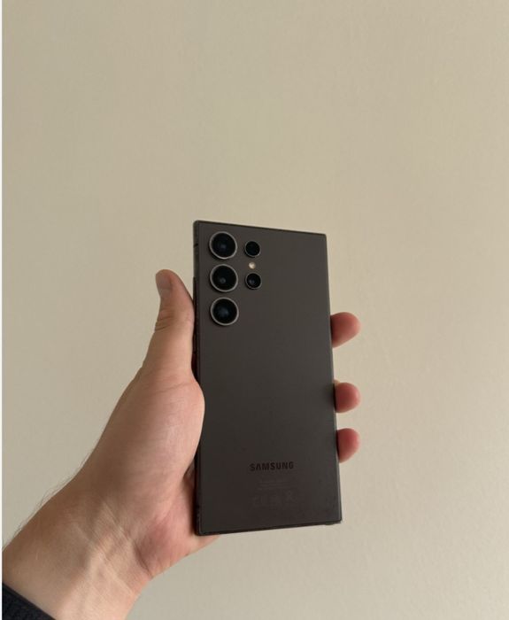 Vând Samsung s24 ultra original,   într-o stare impecabila