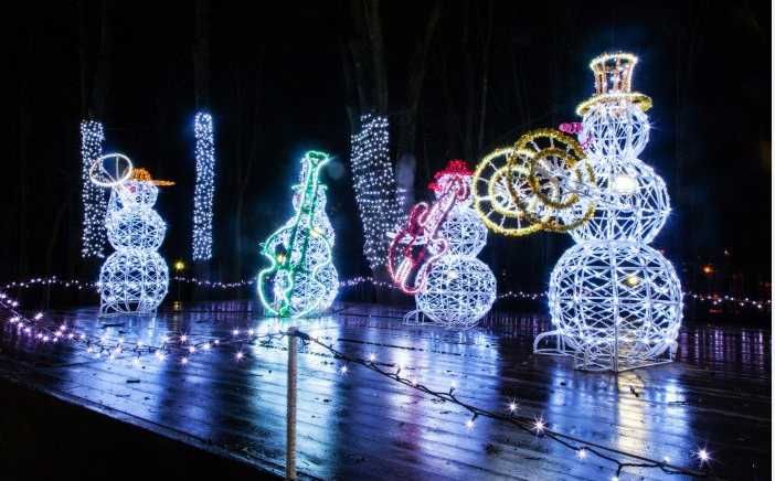 Новогодный ёлки болшие президентский! и Украшене! Елка, Katta Archa!