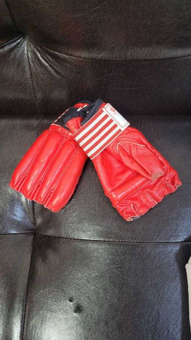 Перчатки для мма и каратэ