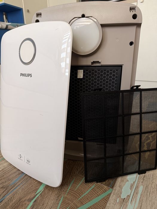 Продавам Пречиствател/овлажн. за въздух Philips 2 в 1, мод. AC4080/10