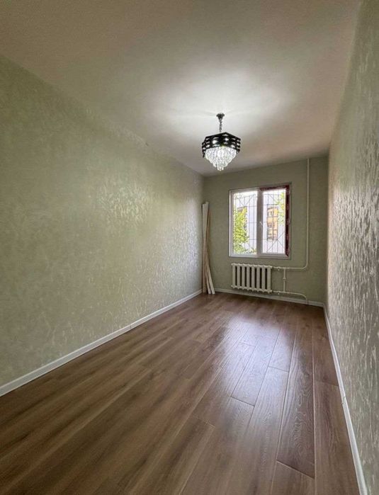 Продаётся 2ух комнатная на втором этаже Юнусабад 6 квартал