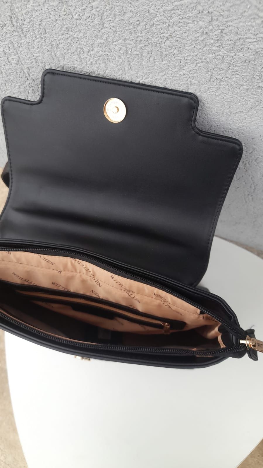 Rucsac negru/geanta încăpătoare, cureluse de umar și mâner, noua;