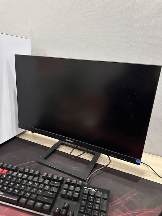 Монитор philips 144