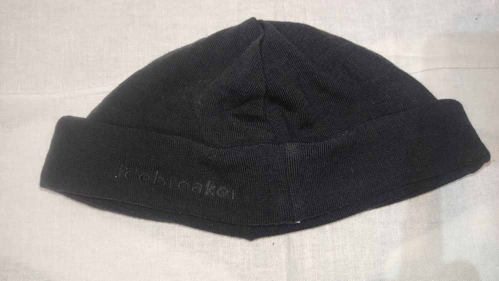 Căciulă Icebreaker mărime L conform etichetei lâna merinos New Zeeland