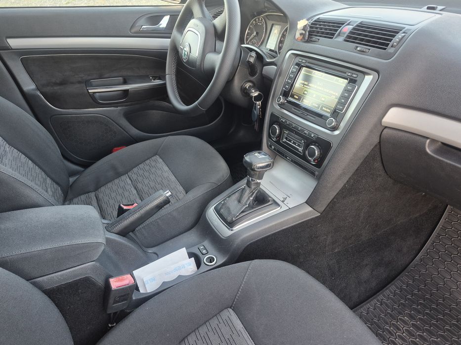 Skoda Octavia II Facelift.